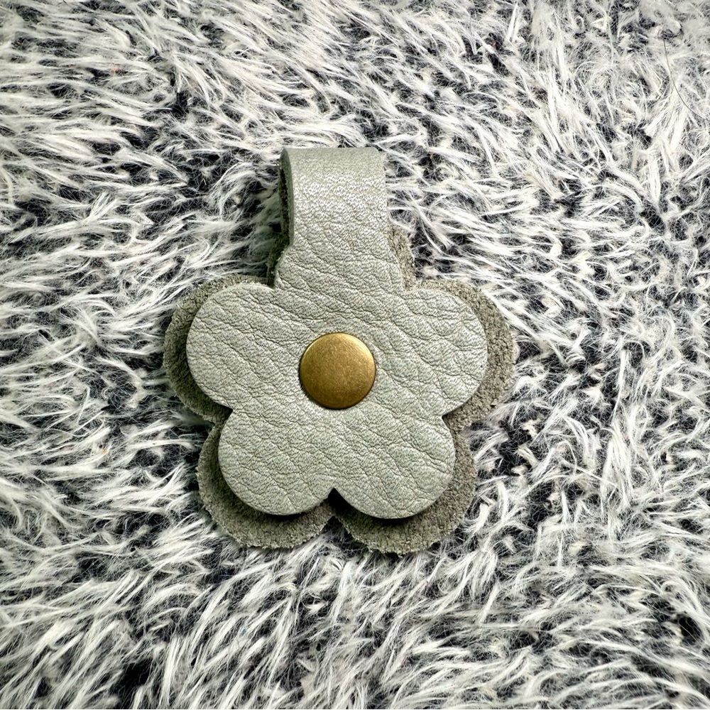 1 Nimbus Portland Leather inspired Snap Flower made with genuine PLG leather